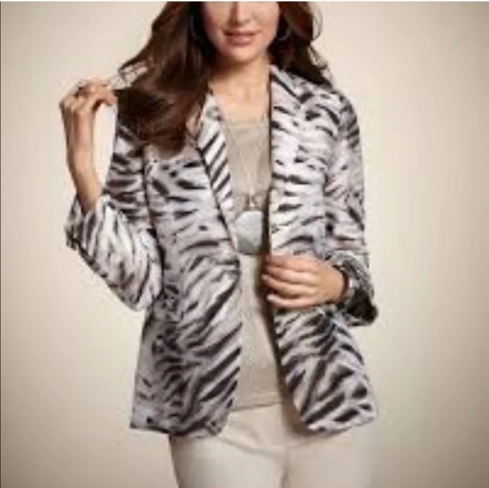 Chico's Tiger stripe Veronican lightweight linen blend single breast blazer